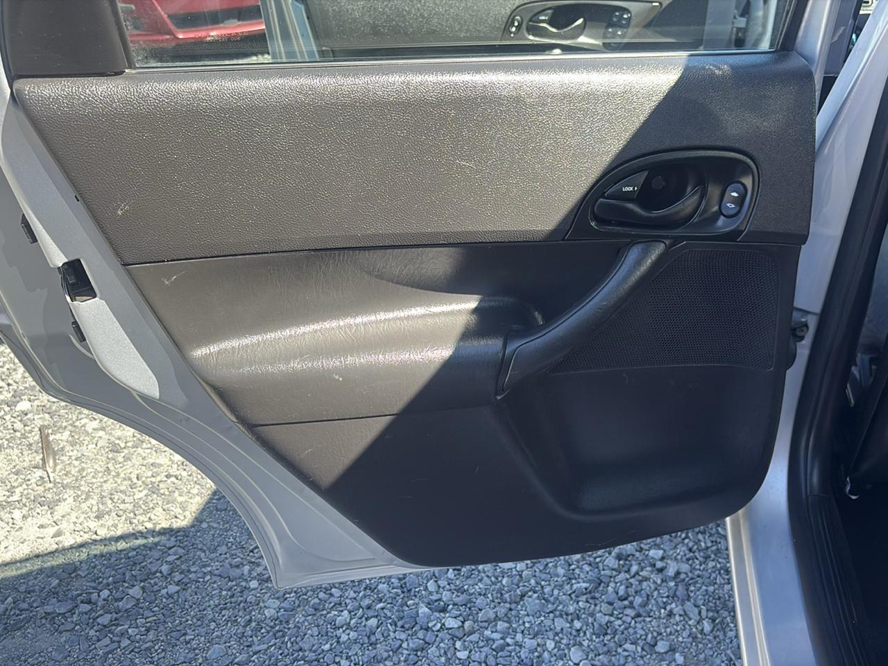 Ford Focus ZX5 S 2005