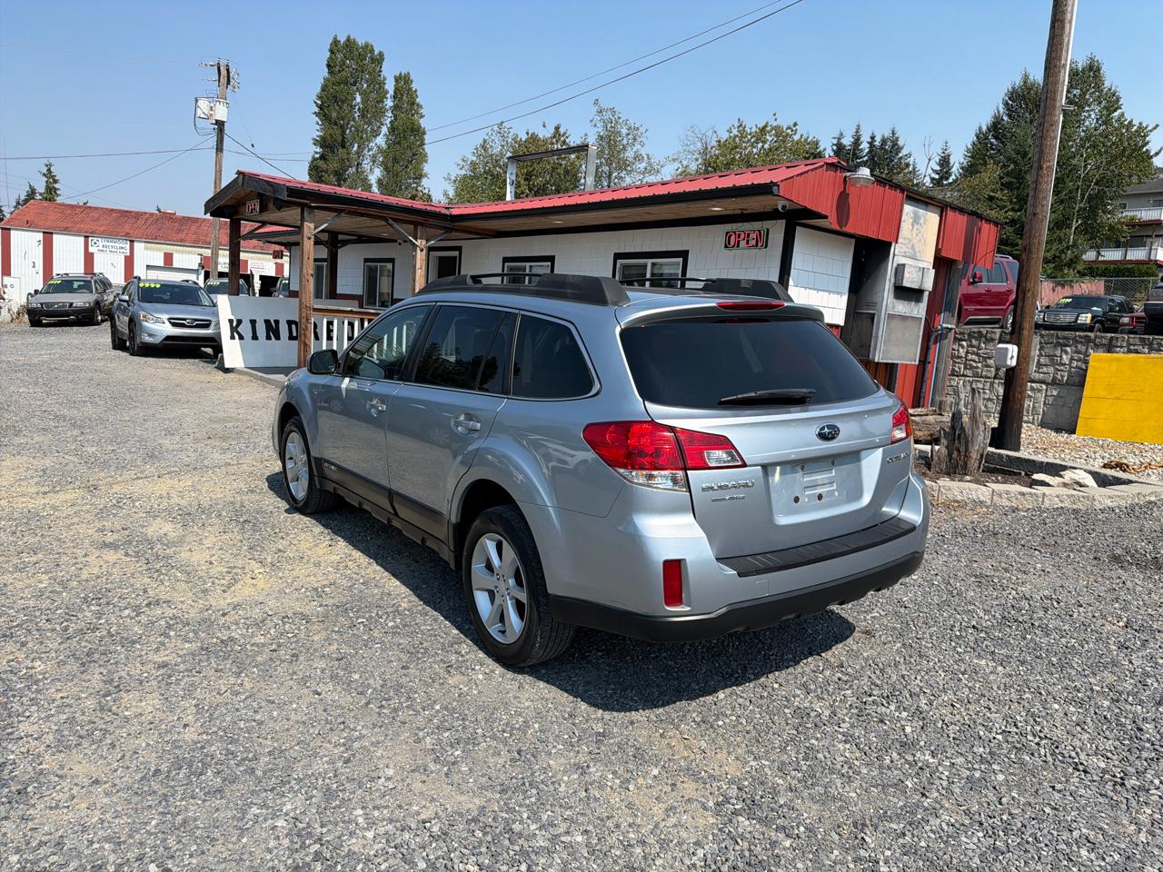 Subaru Outback 2.5i Premium 2013