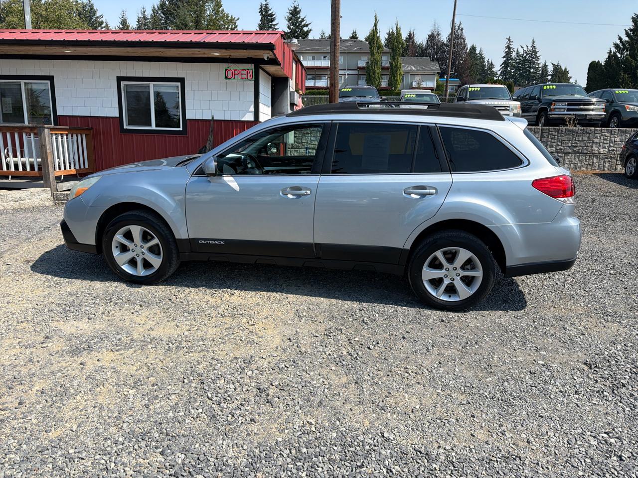 Subaru Outback 2.5i Premium 2013