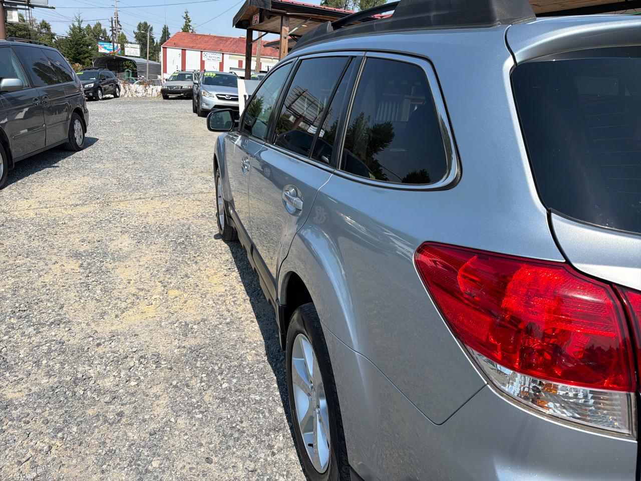 Subaru Outback 2.5i Premium 2013