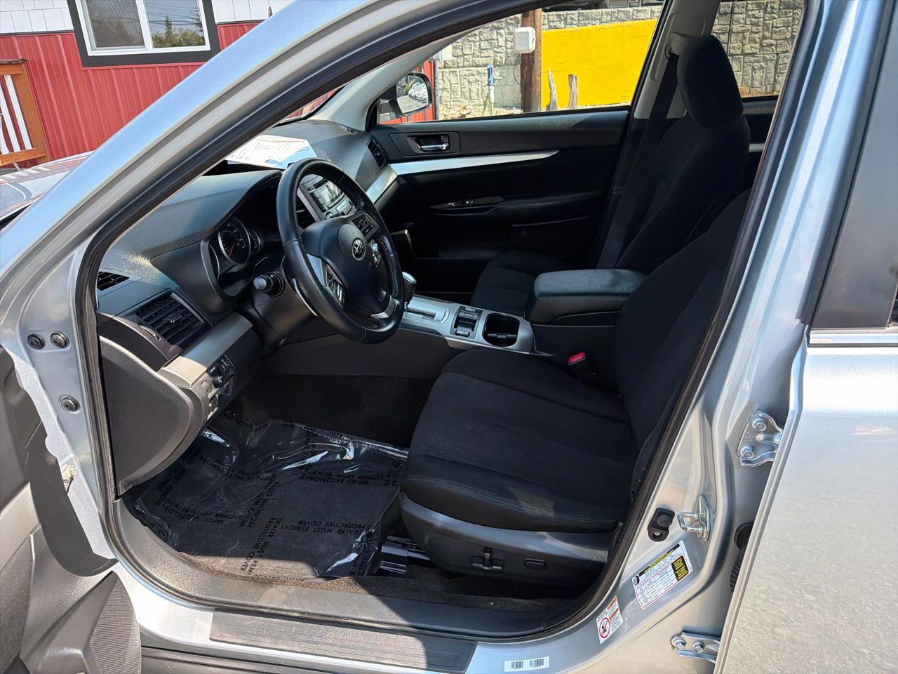 Subaru Outback 2.5i Premium 2013