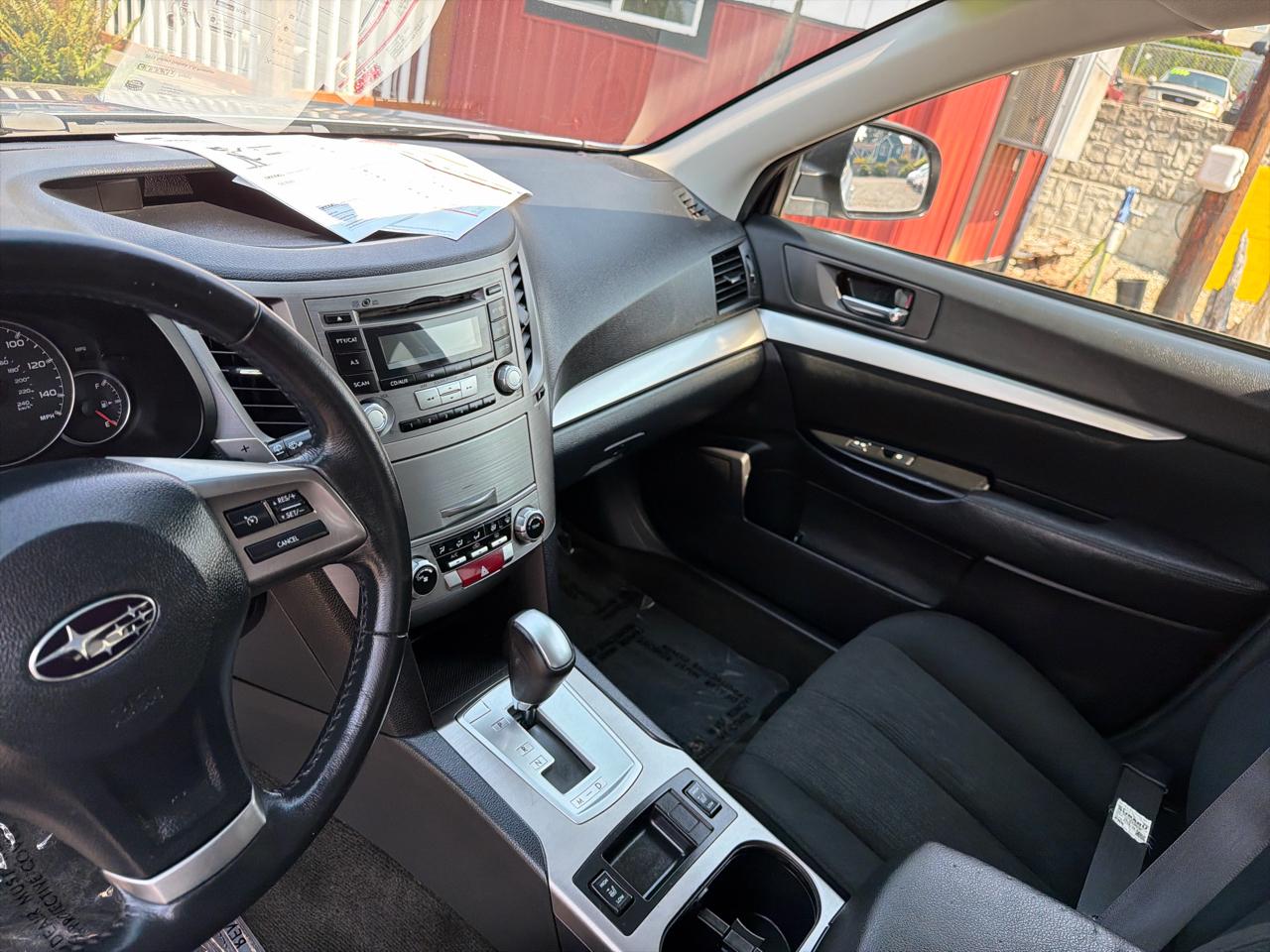 Subaru Outback 2.5i Premium 2013