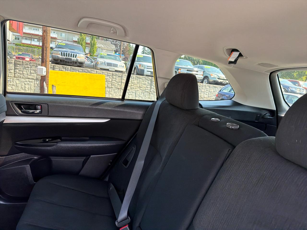Subaru Outback 2.5i Premium 2013