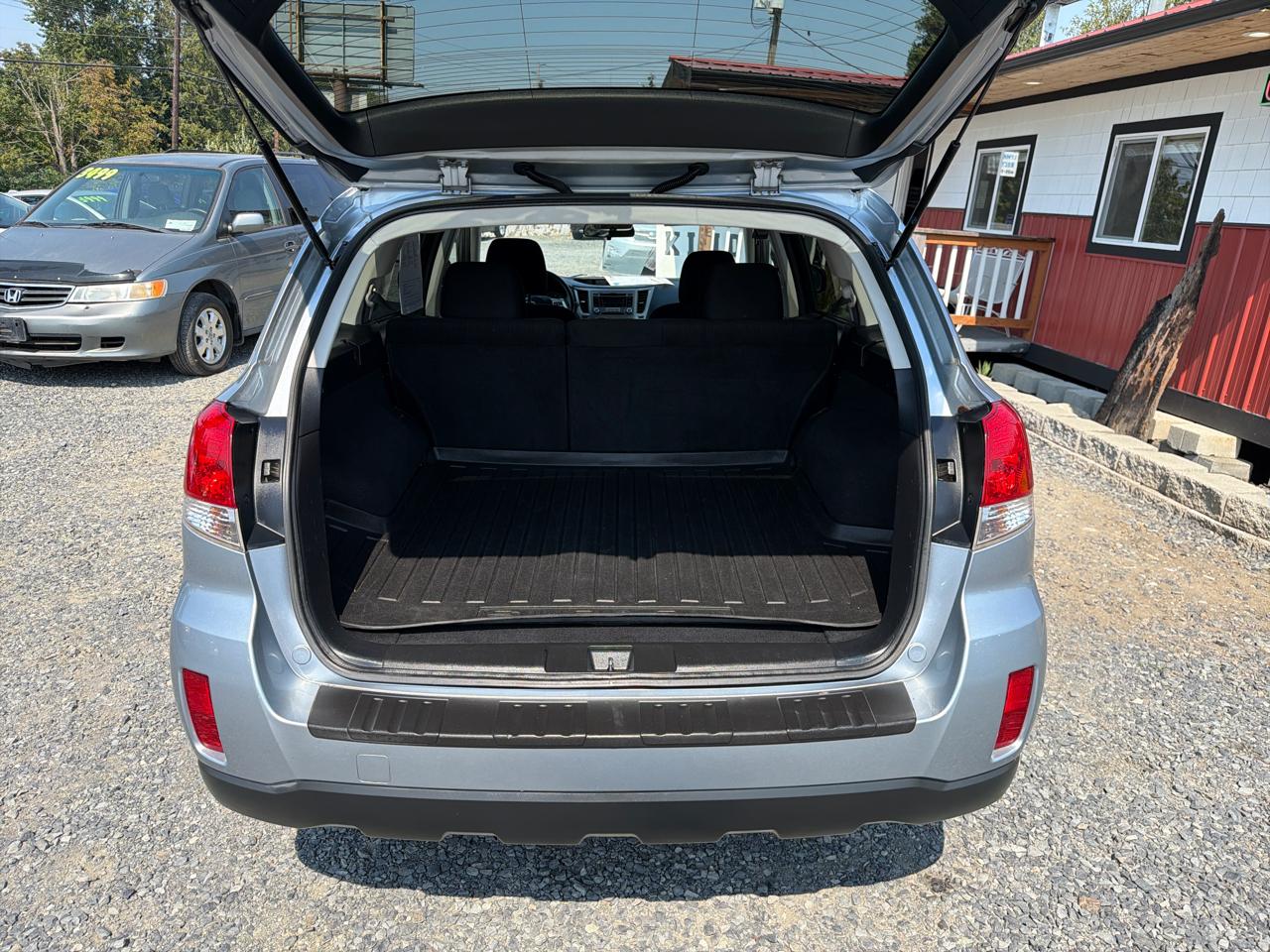 Subaru Outback 2.5i Premium 2013