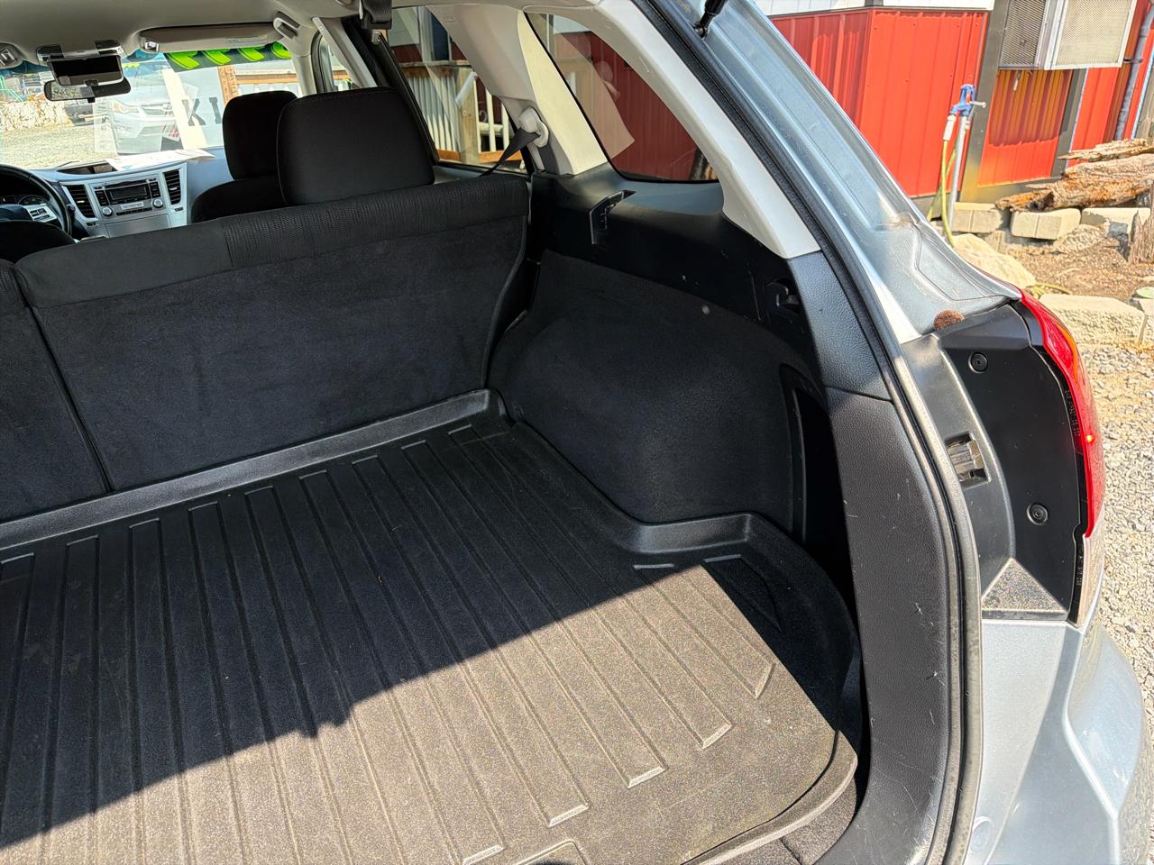 Subaru Outback 2.5i Premium 2013