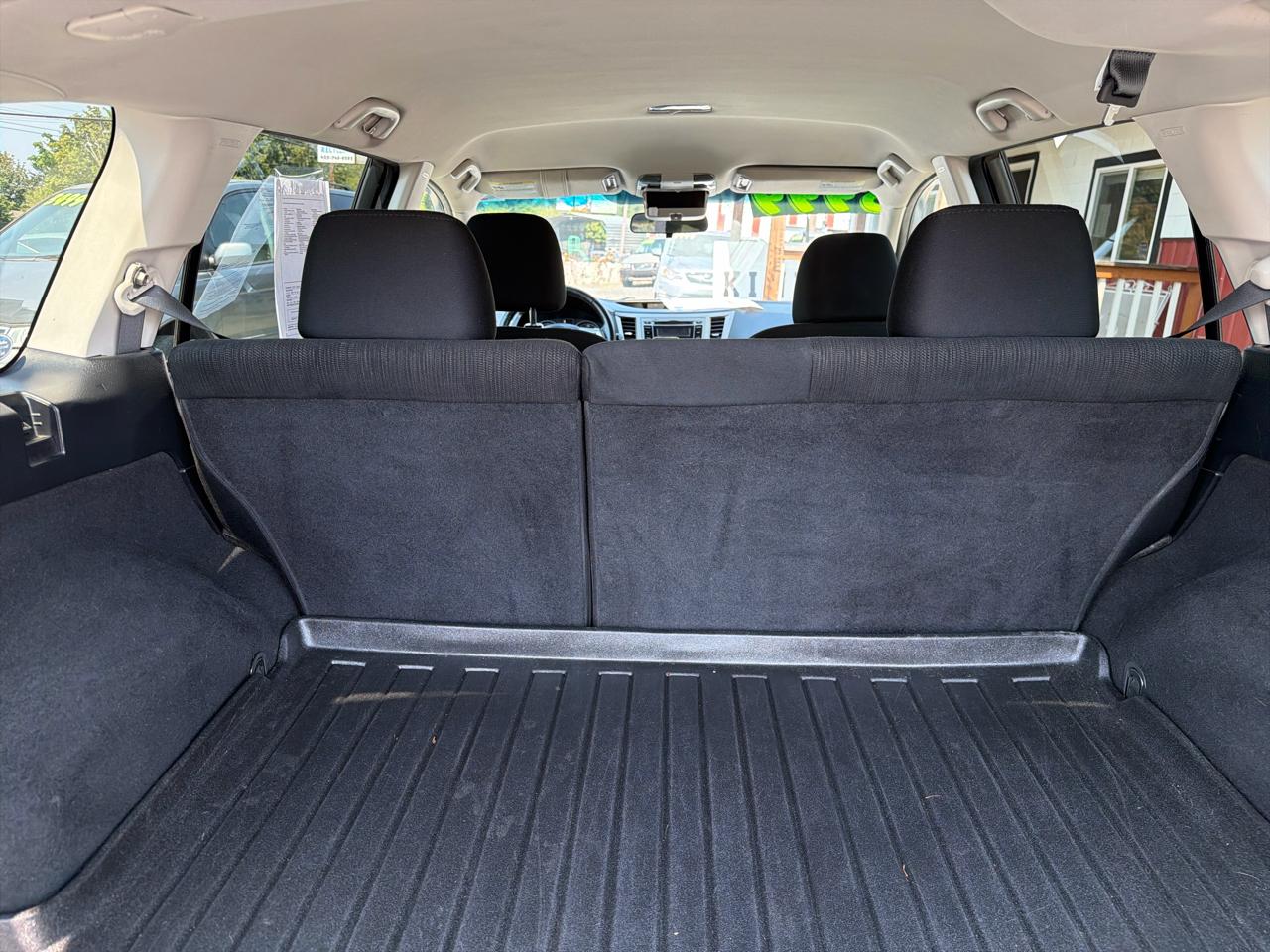 Subaru Outback 2.5i Premium 2013