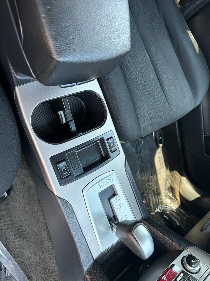 Subaru Outback 2.5i Premium 2013