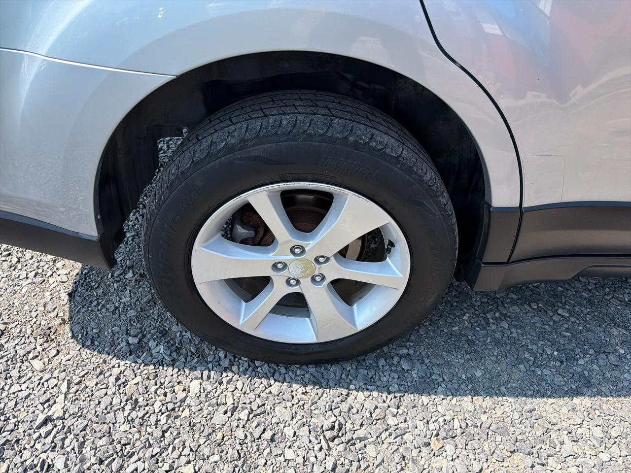 Subaru Outback 2.5i Premium 2013