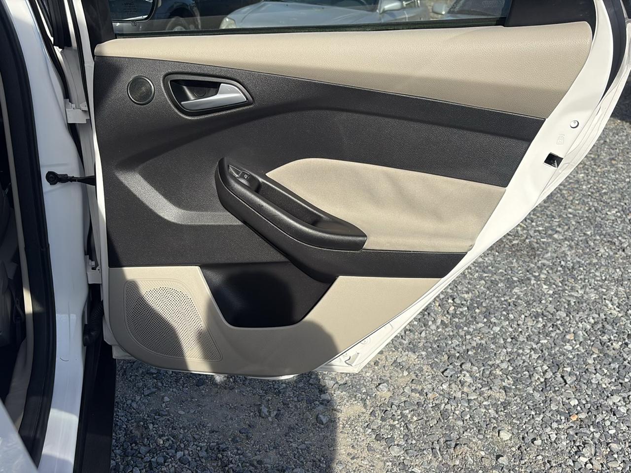 Ford Focus SEL 2012