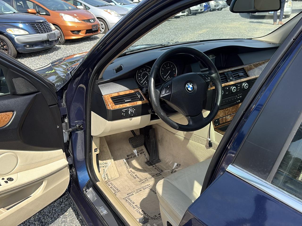BMW 5-Series Sport Wagon 535xi 2008