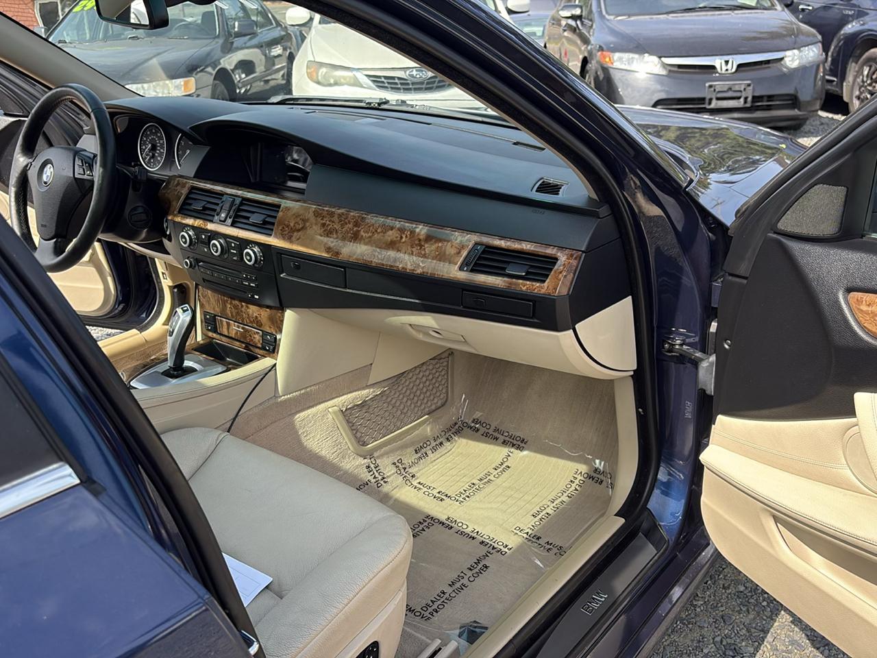 BMW 5-Series Sport Wagon 535xi 2008