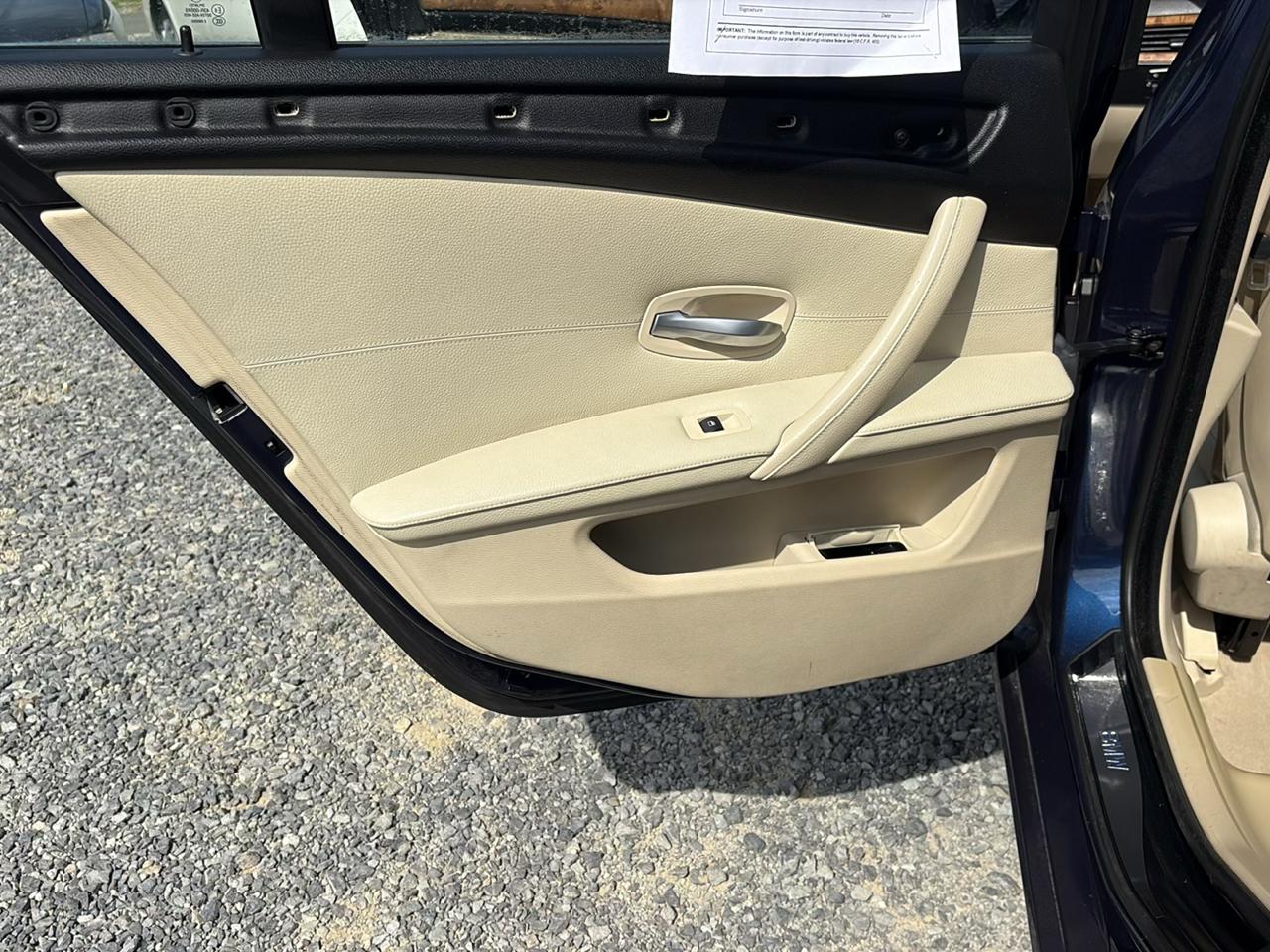BMW 5-Series Sport Wagon 535xi 2008