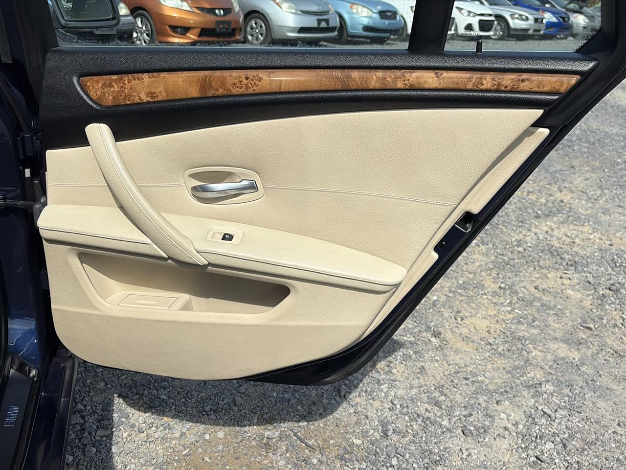 BMW 5-Series Sport Wagon 535xi 2008
