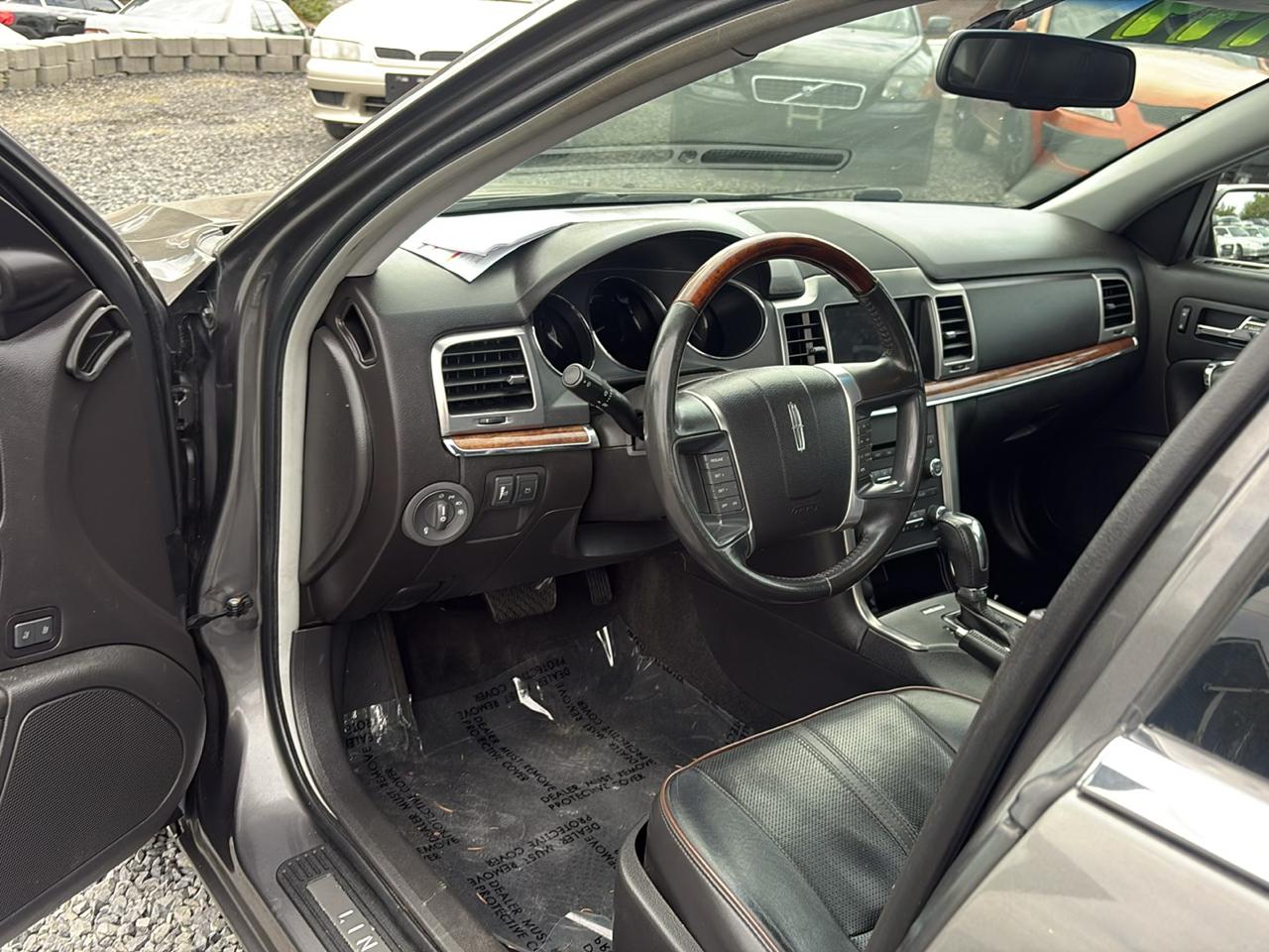 Lincoln MKZ AWD 2011