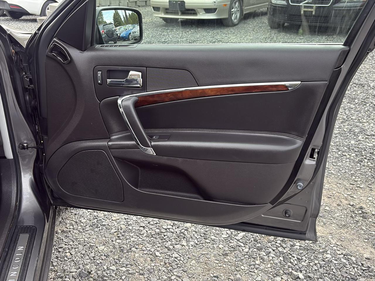Lincoln MKZ AWD 2011