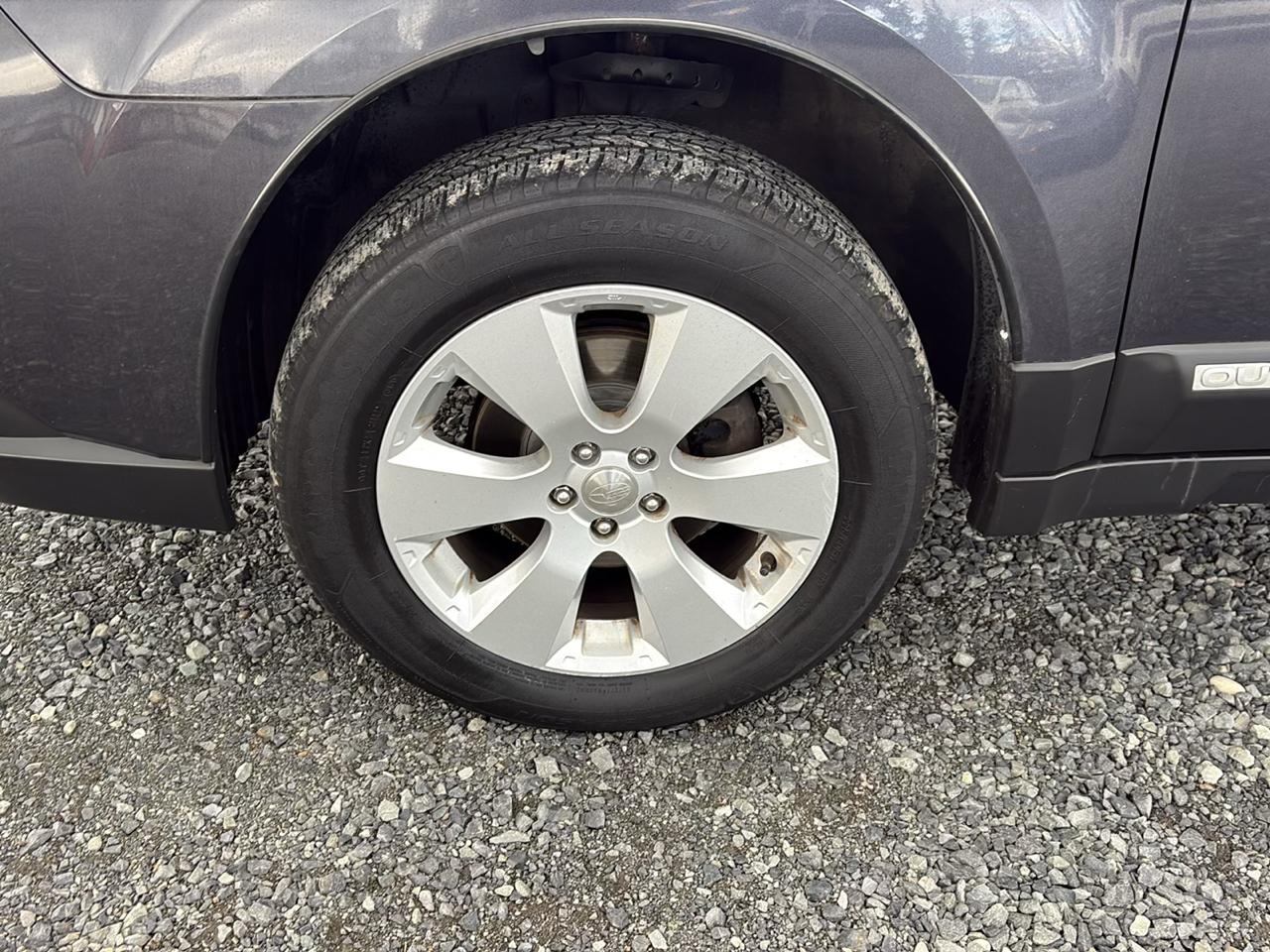 Subaru Outback 2.5i Premium 2010