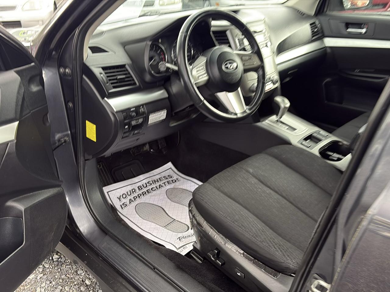 Subaru Outback 2.5i Premium 2010