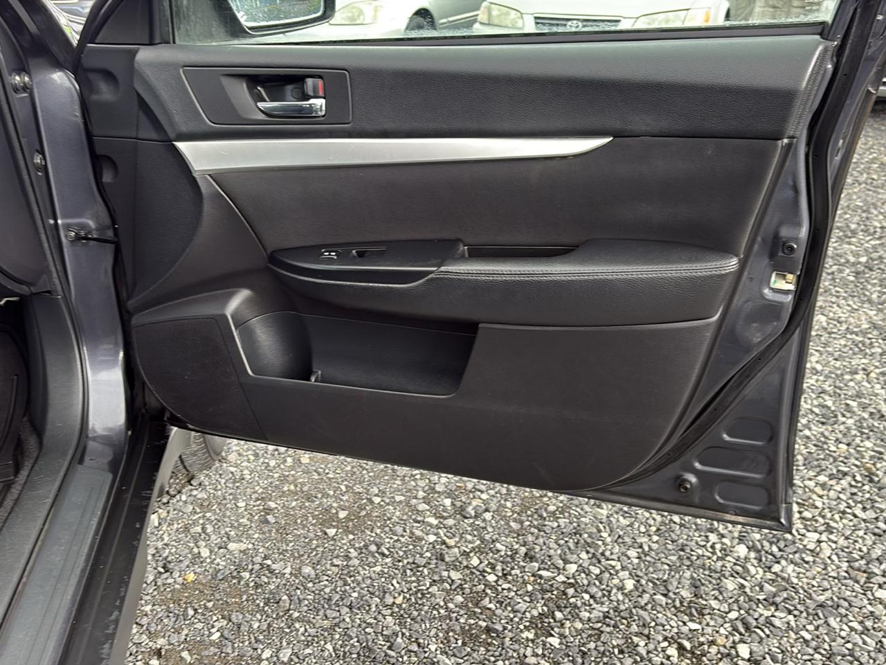 Subaru Outback 2.5i Premium 2010