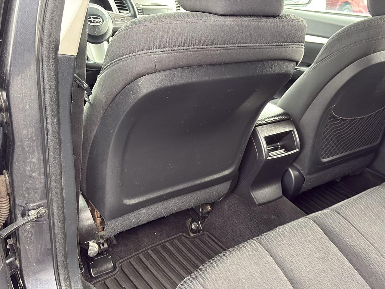 Subaru Outback 2.5i Premium 2010