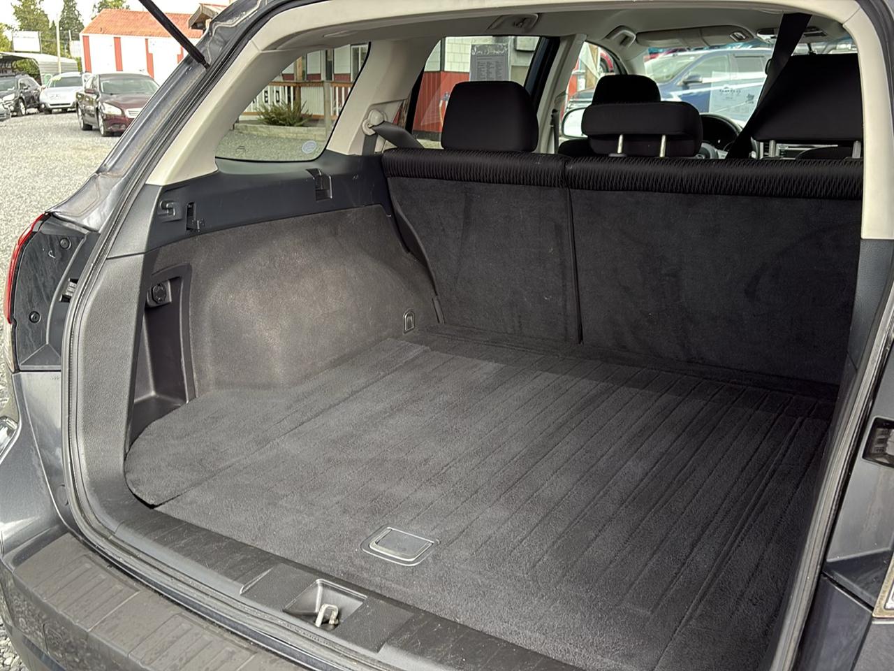 Subaru Outback 2.5i Premium 2010