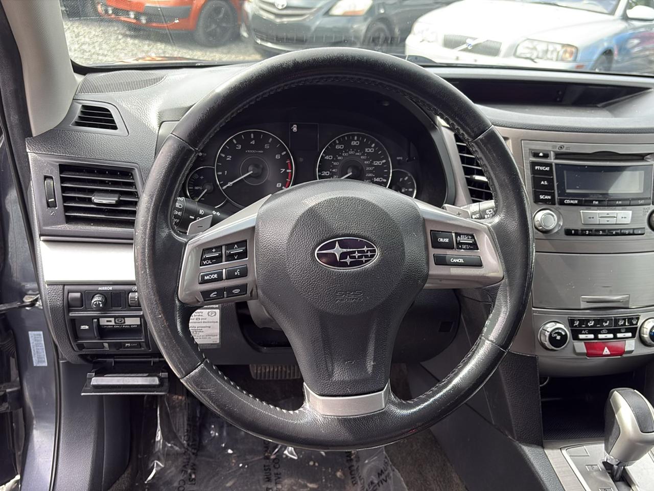 Subaru Outback 2.5i Premium 2012