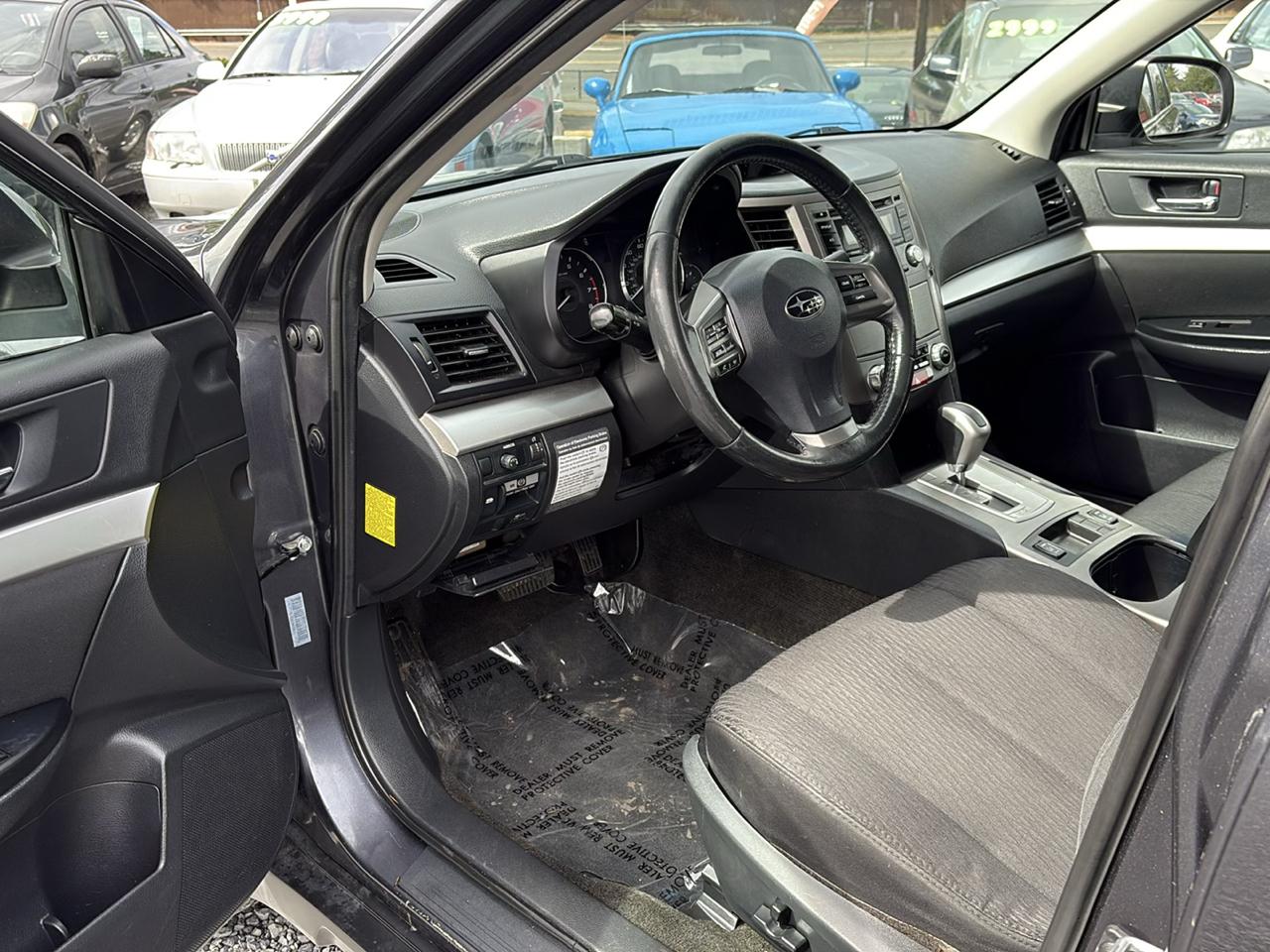 Subaru Outback 2.5i Premium 2012