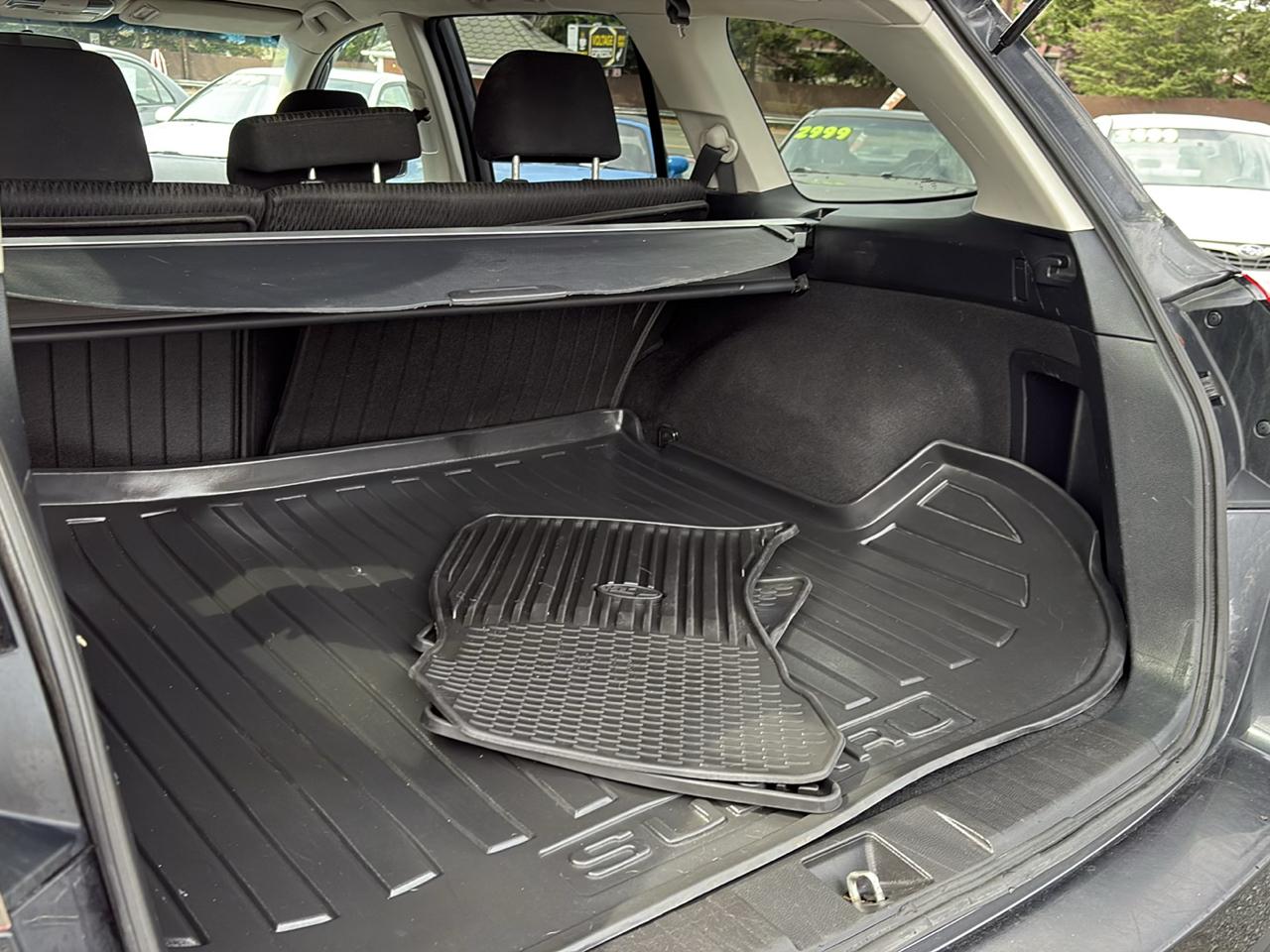 Subaru Outback 2.5i Premium 2012