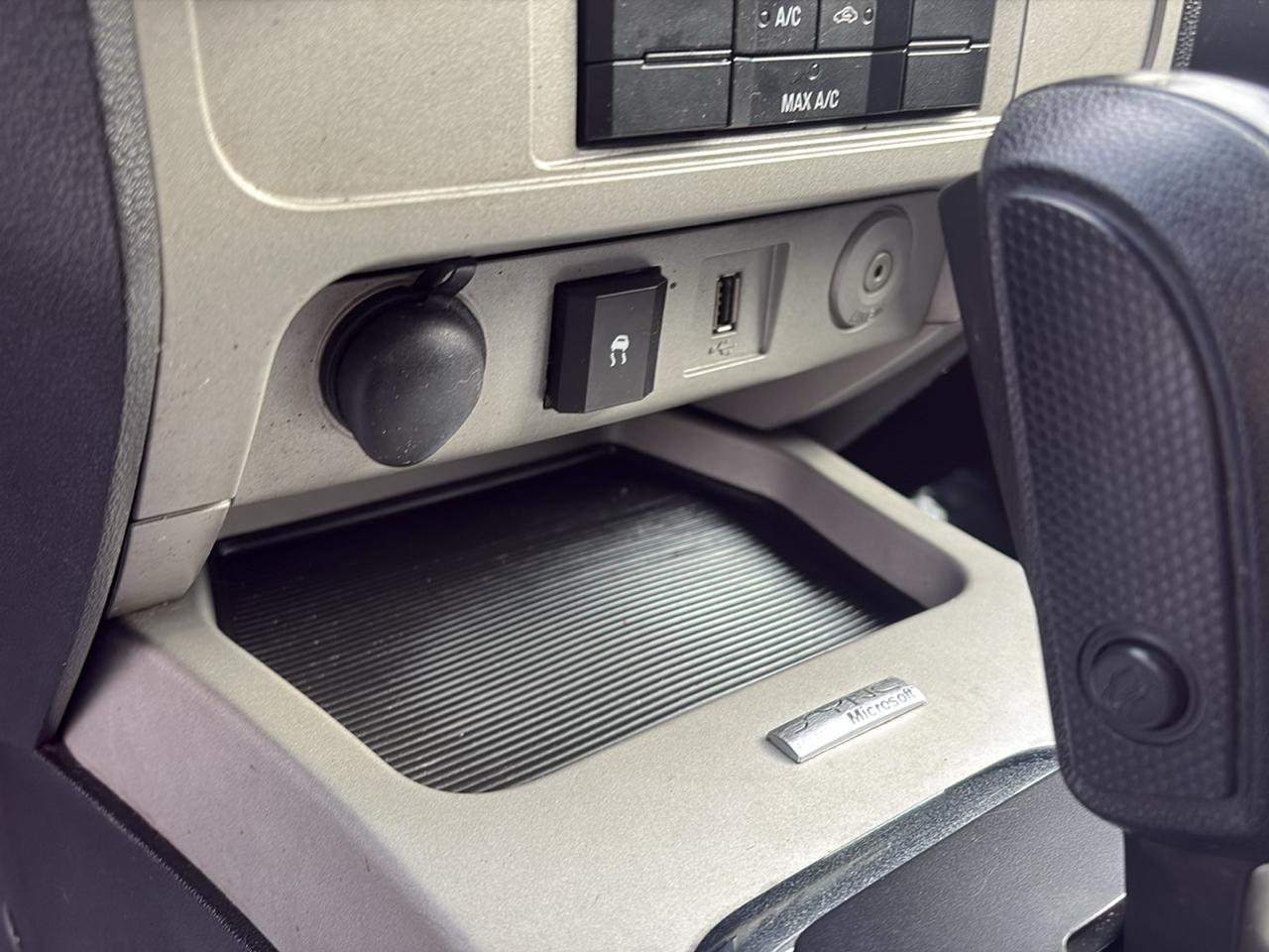 Ford Escape XLT 4WD 2010