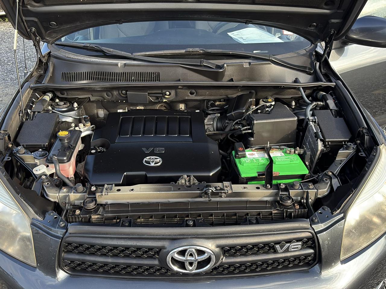 Toyota RAV4 Sport V6 4WD 2006