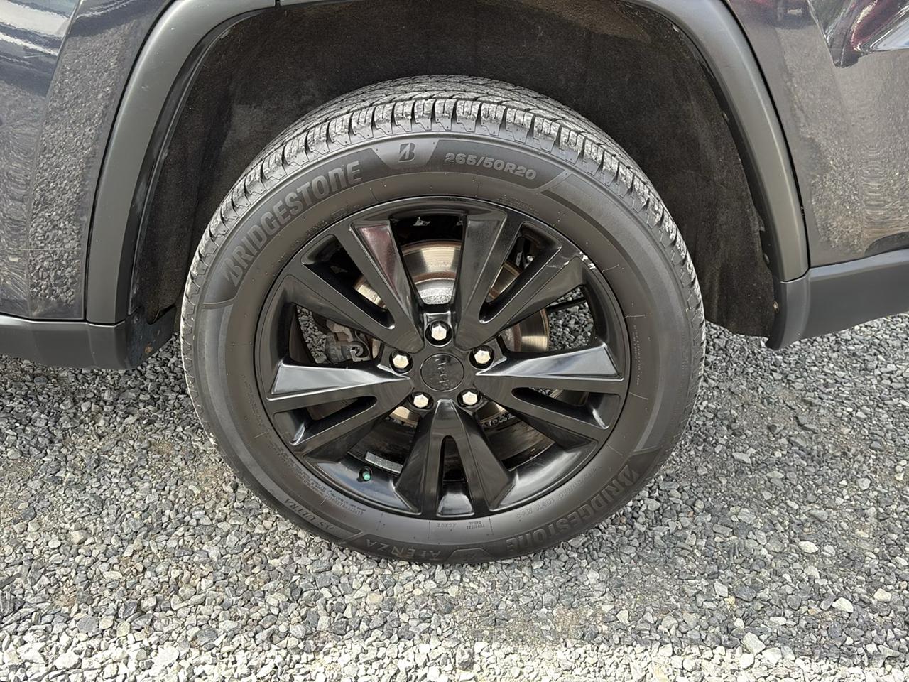 Jeep Grand Cherokee Laredo 4WD 2012