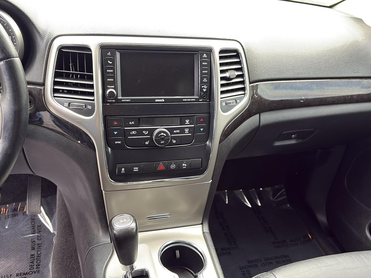 Jeep Grand Cherokee Laredo 4WD 2012