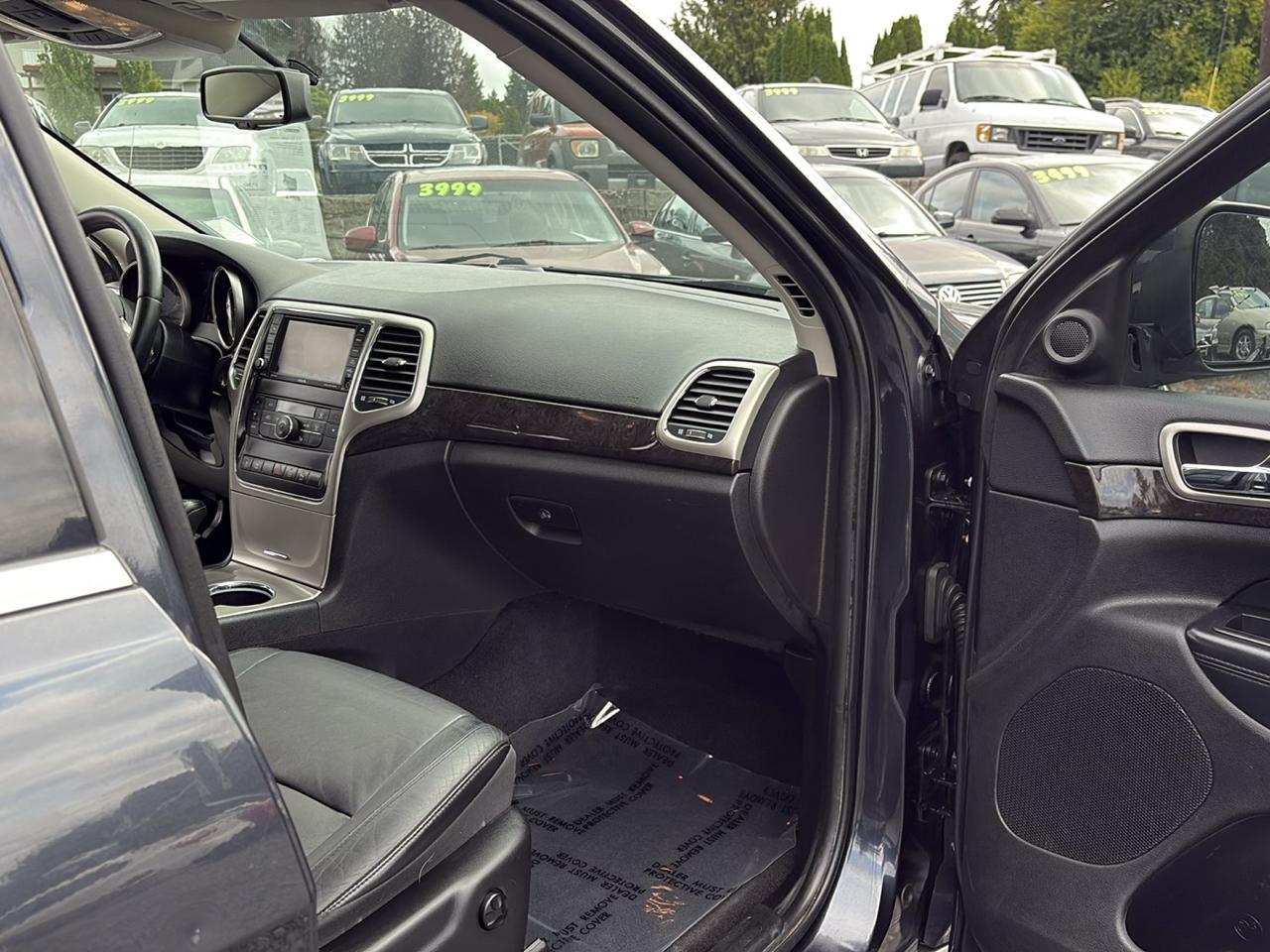 Jeep Grand Cherokee Laredo 4WD 2012