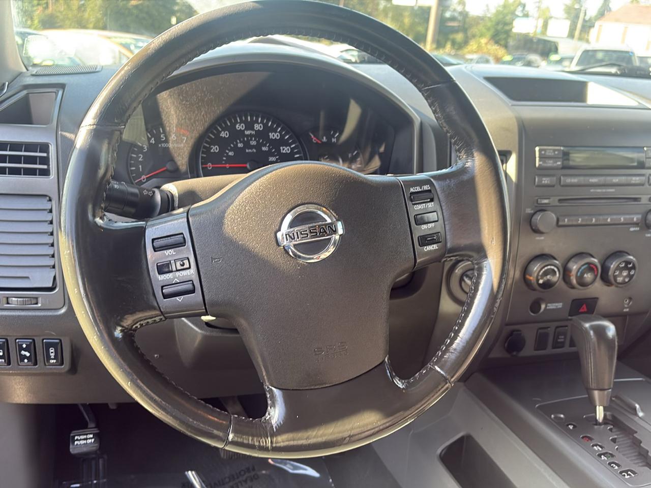Nissan Titan LE Crew Cab 4WD 2007