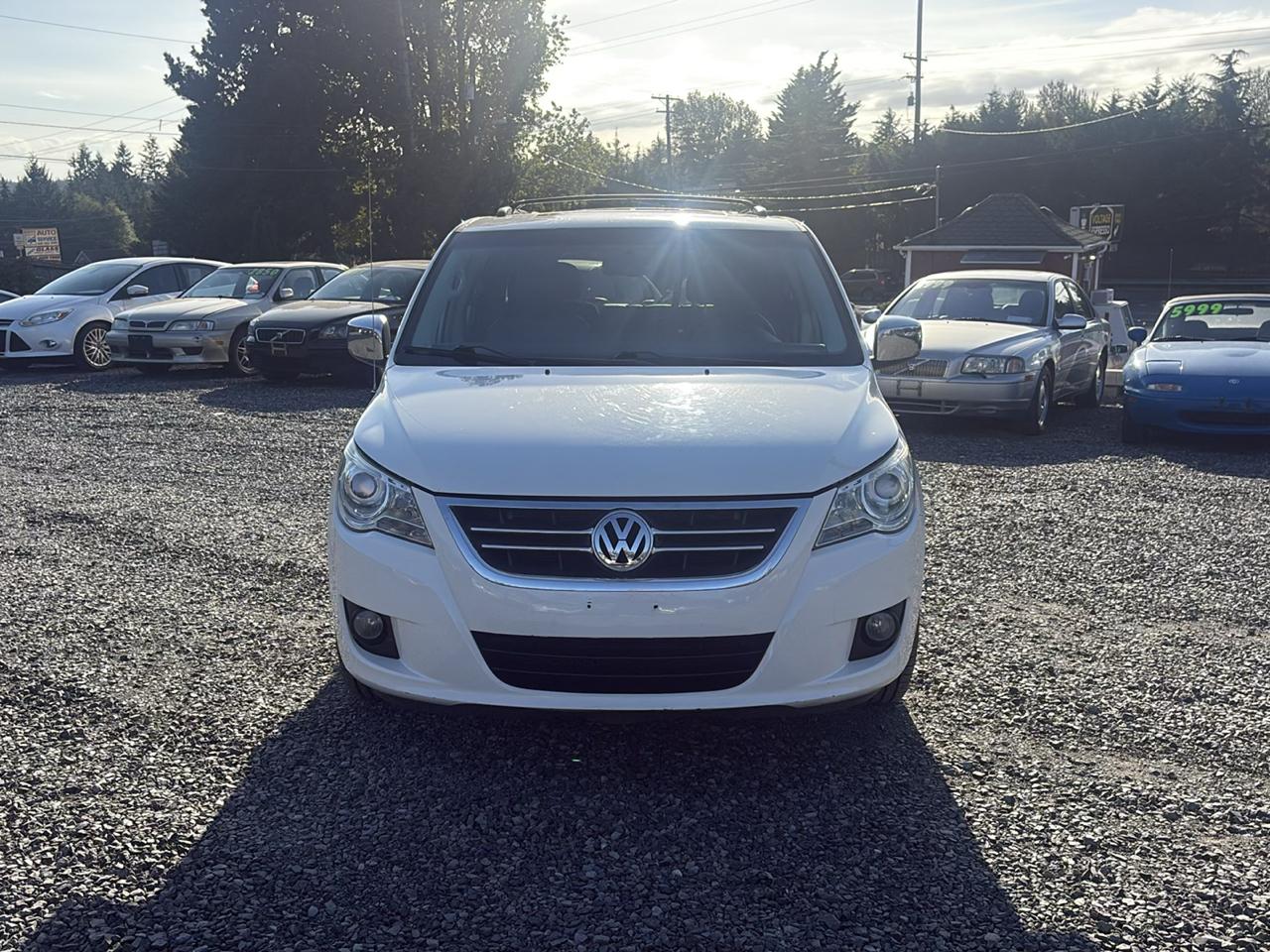 Volkswagen Routan SEL Premium 2009