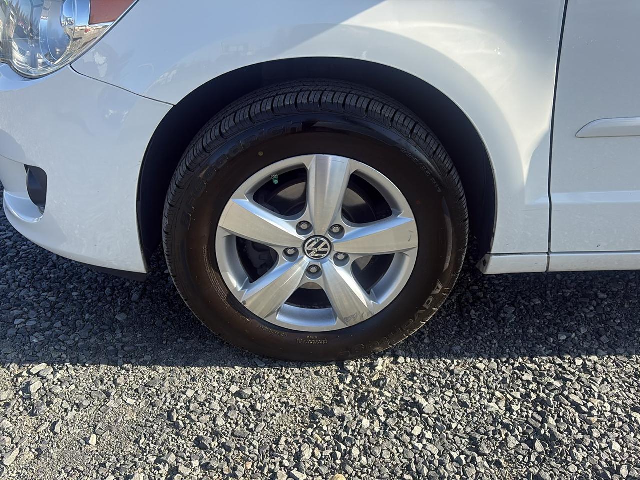 Volkswagen Routan SEL Premium 2009