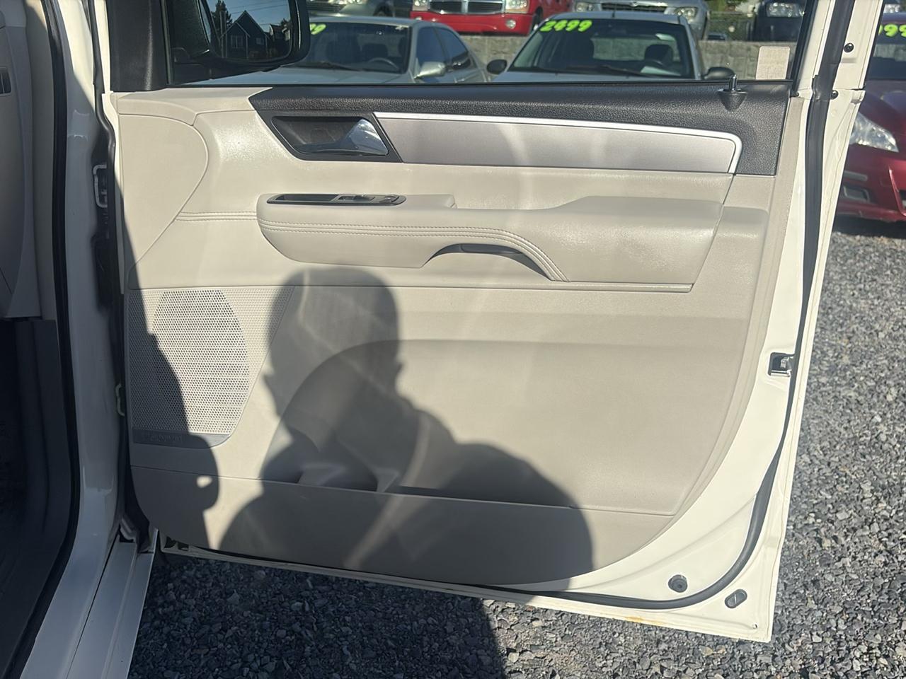 Volkswagen Routan SEL Premium 2009