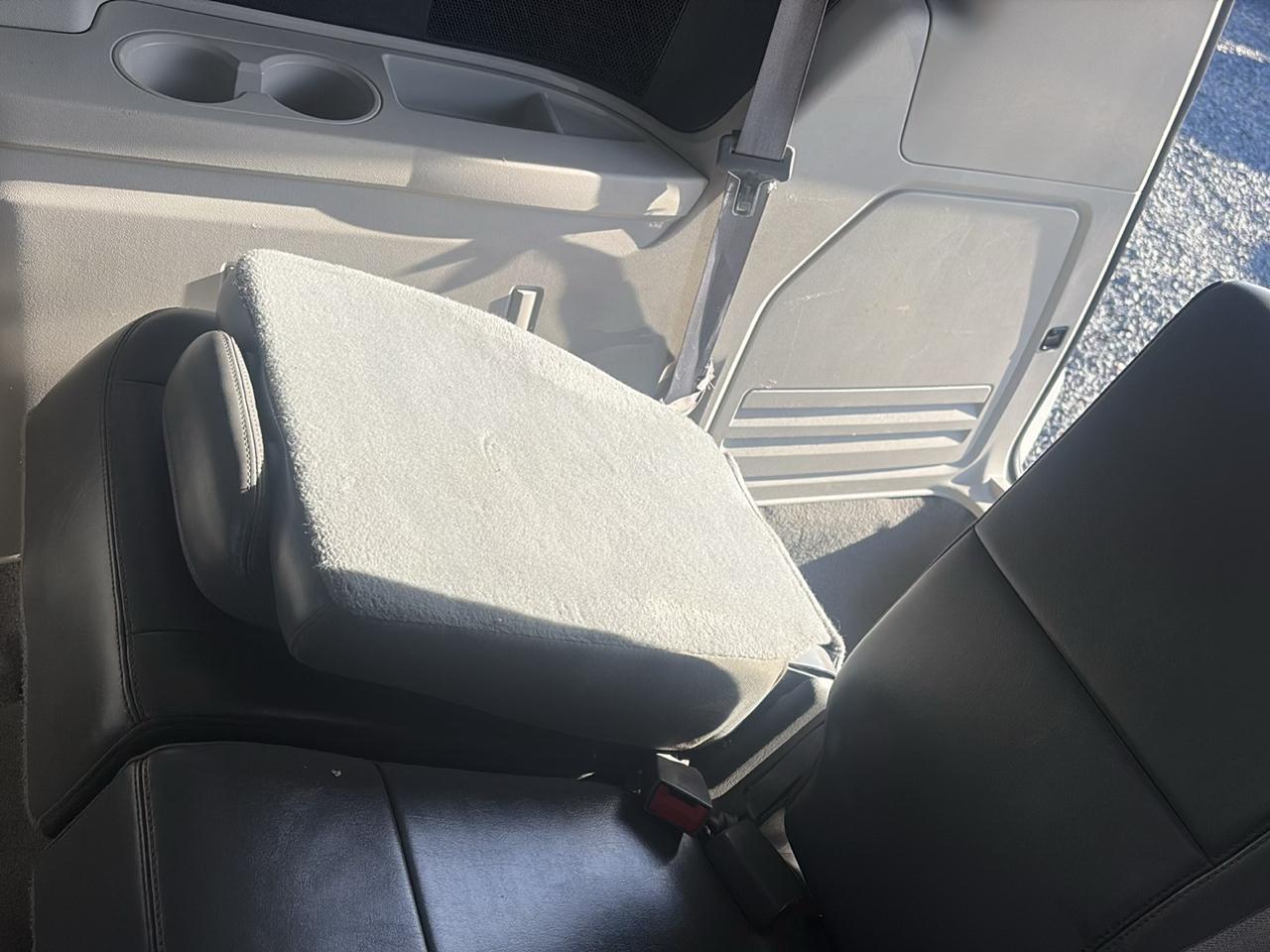 Volkswagen Routan SEL Premium 2009