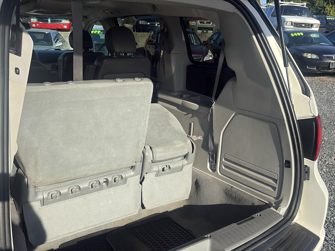 Volkswagen Routan SEL Premium 2009