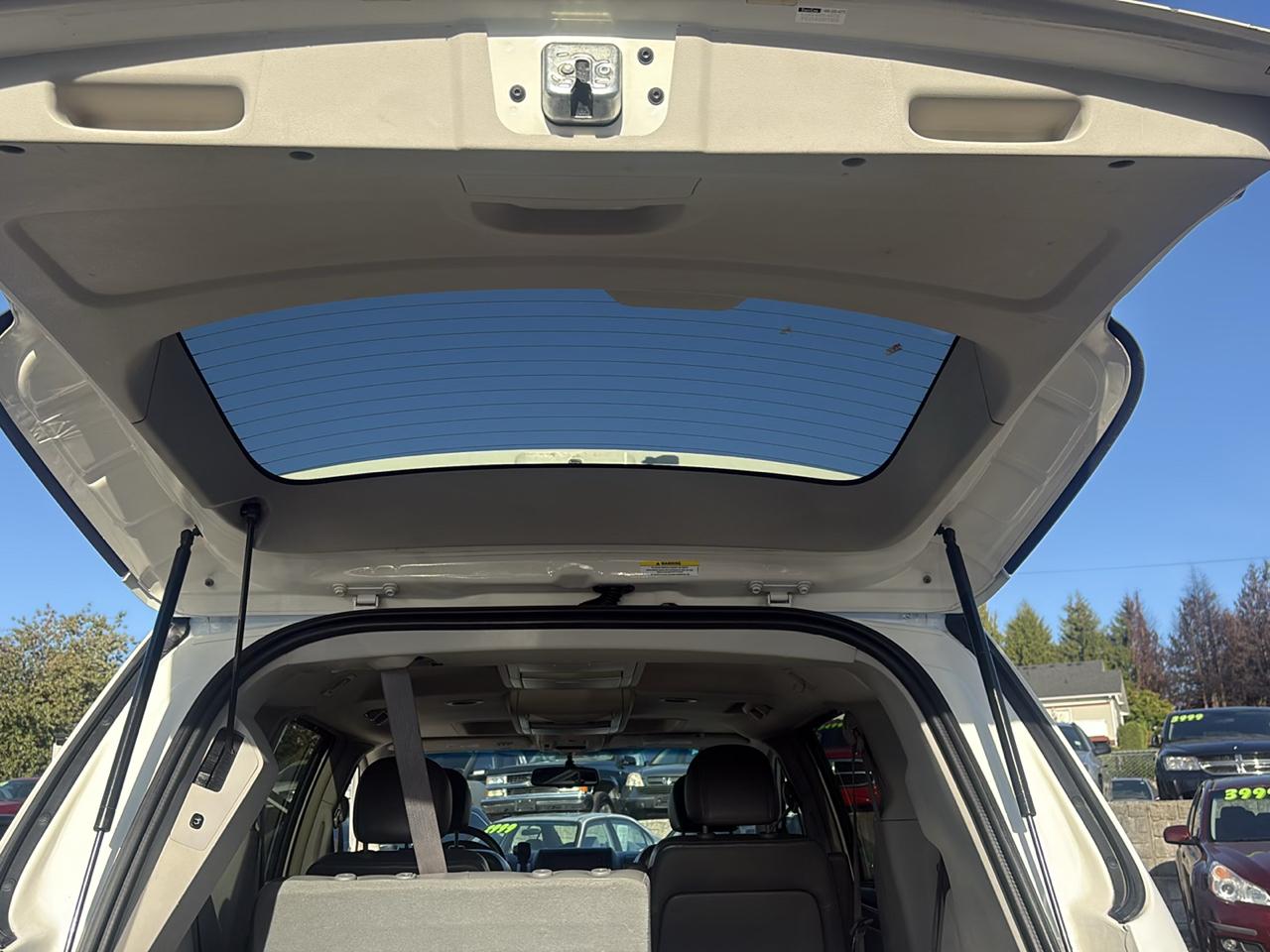 Volkswagen Routan SEL Premium 2009