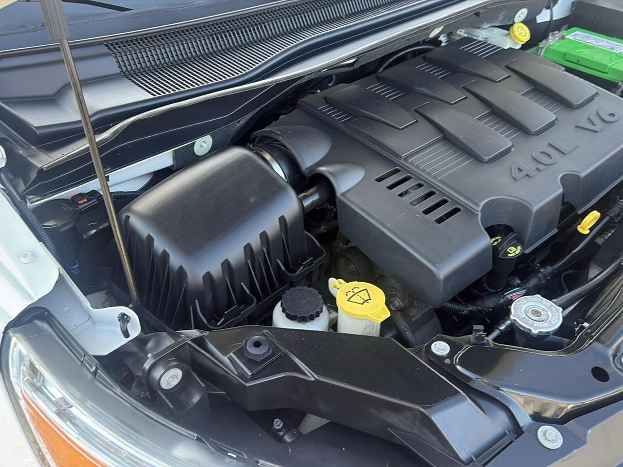Volkswagen Routan SEL Premium 2009