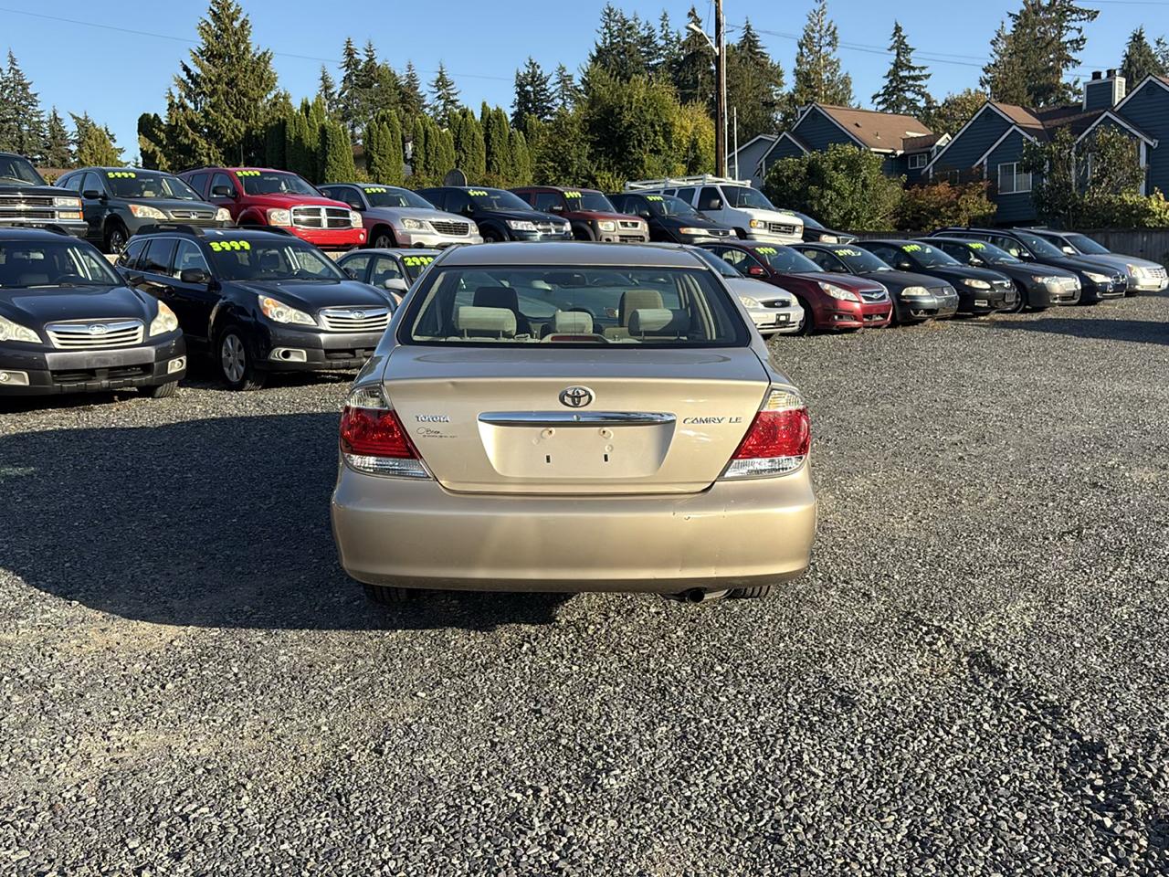 Toyota Camry LE 2005