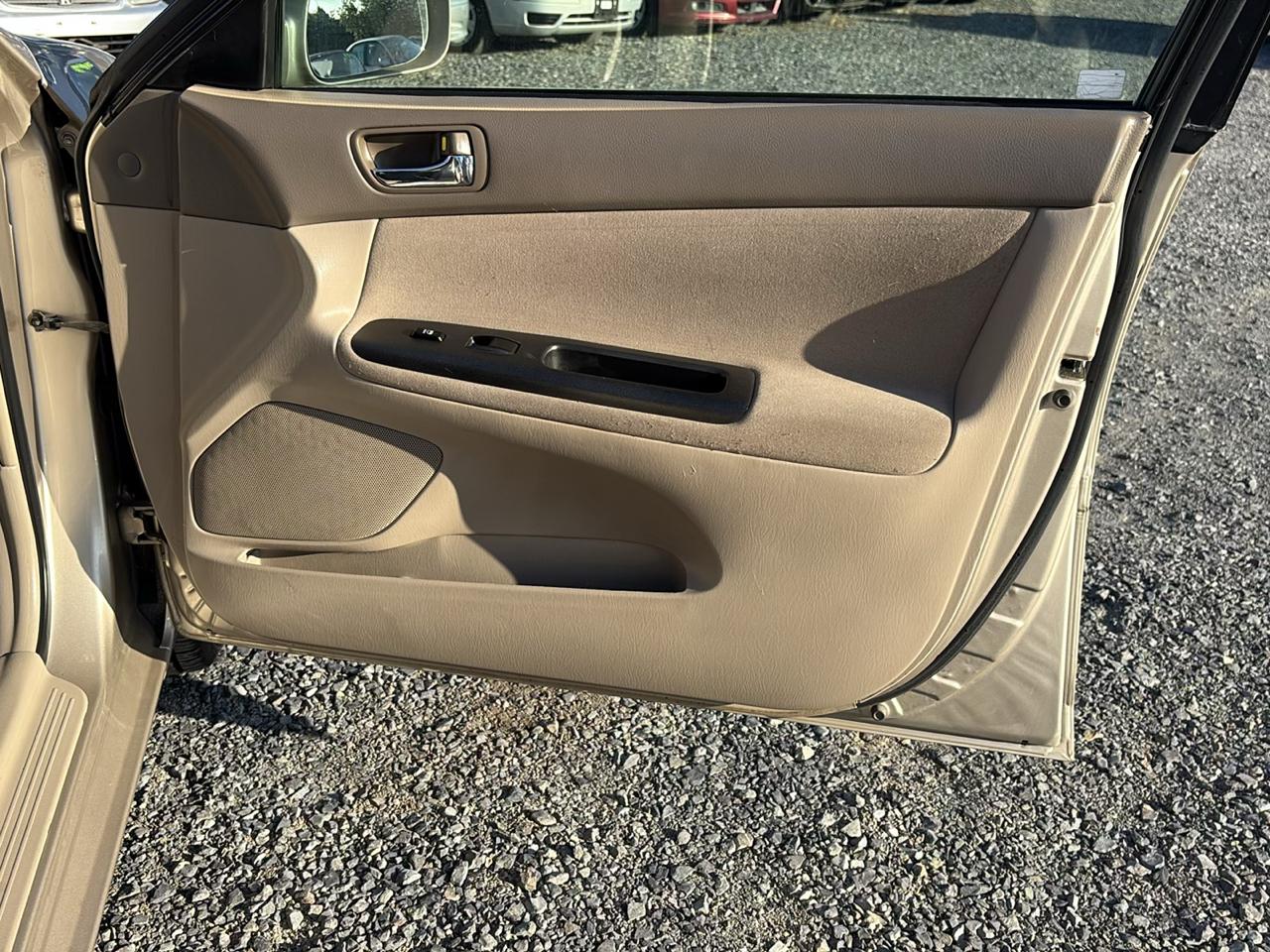 Toyota Camry LE 2005