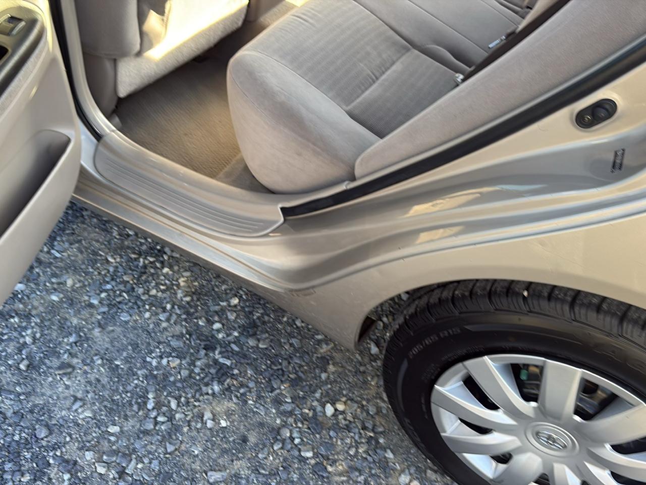 Toyota Camry LE 2005