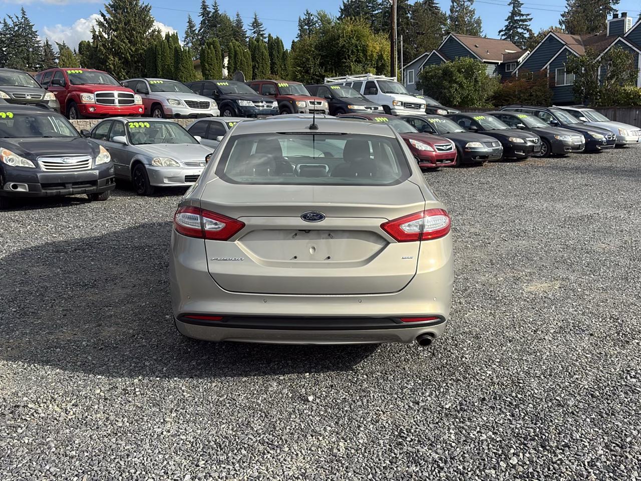 Ford Fusion SE 2016