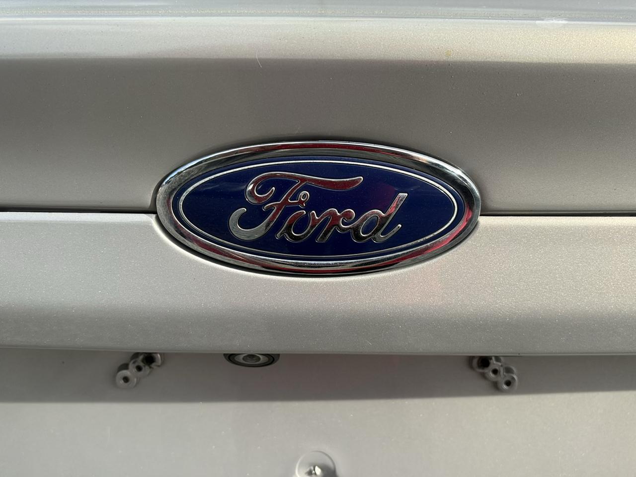 Ford Fusion SE 2016