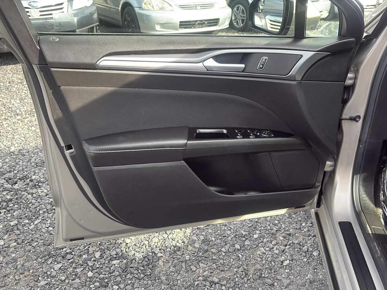 Ford Fusion SE 2016
