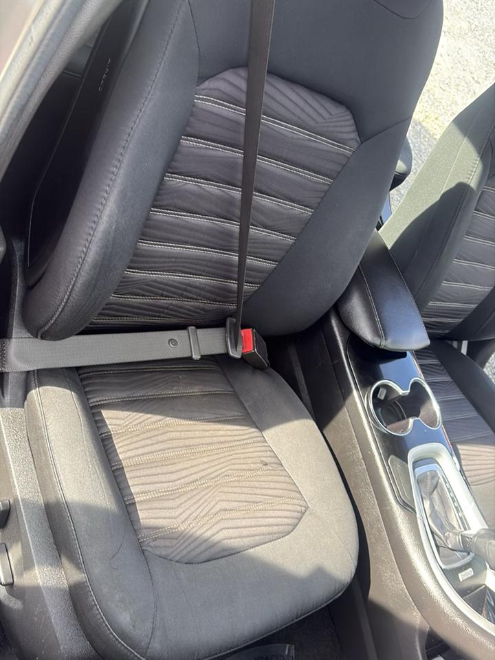 Ford Fusion SE 2016