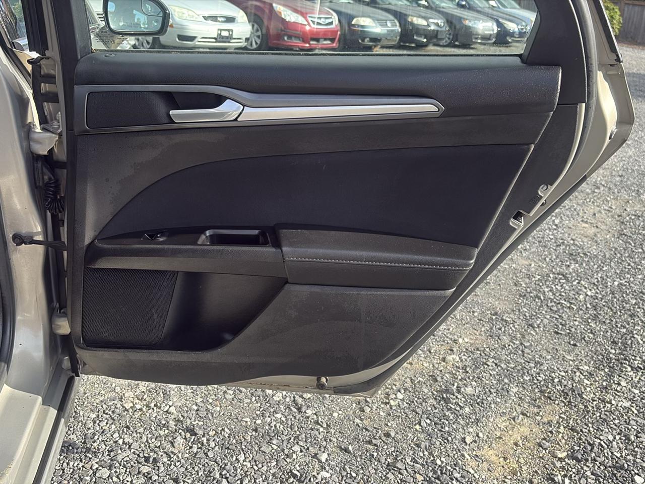 Ford Fusion SE 2016
