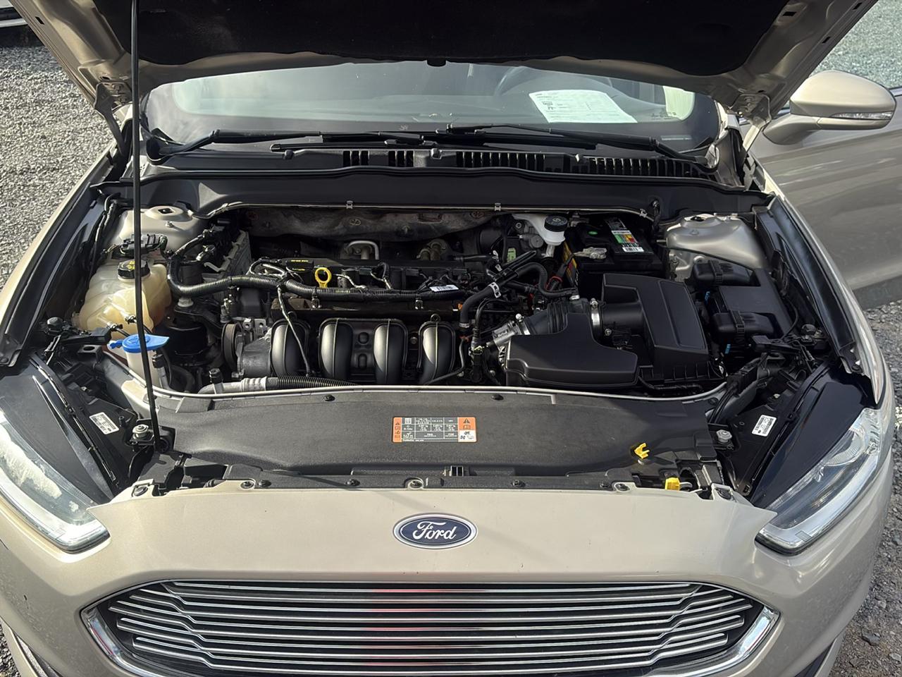 Ford Fusion SE 2016