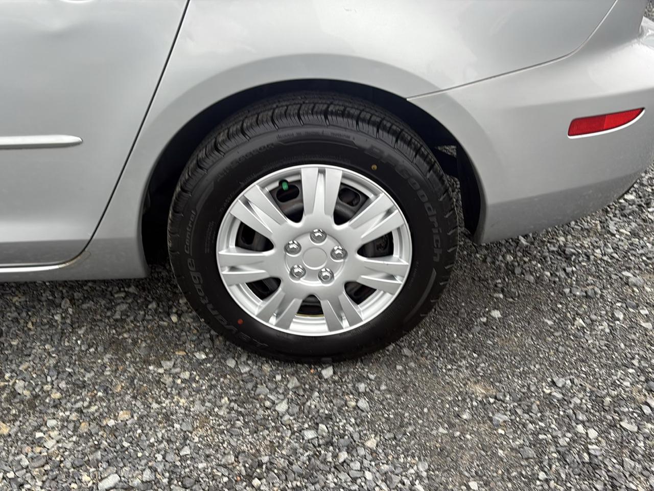 Mazda MAZDA3 i 4-door 2005